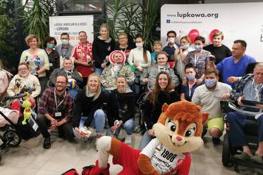 ŁKS Commercecon Łódź z wizytą w Łódzkim Hospicjum dla Dzieci „Łupkowa”