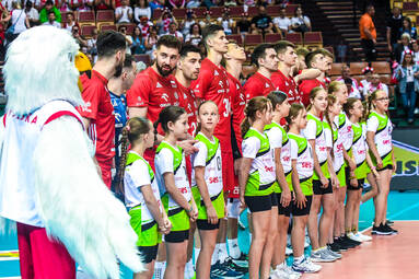 Gdzie oglądać Ligę Narodów siatkarzy 2024? Nie tylko Polsat Sport, ale także TV4!