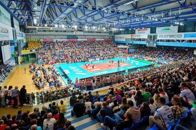Aluron CMC Warta Zawiercie w półfinale PlusLigi. Asseco Resovia rozbita 3:0 [WIDEO]