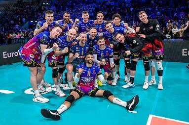 Perugia pierwszym finalistą turnieju finałowego Ligi Mistrzów w Łodzi