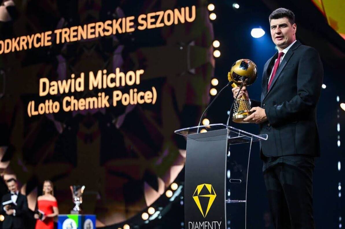 Dawid Michor odkryciem trenerskim sezonu 2024/2025! [WIDEO]
