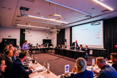 Medale z okazji 25-lecia zawodowej ligi dla klubów PlusLigi i TAURON Ligi