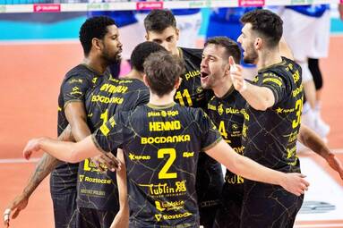 Mistrz Polski nie dał szans drużynie z Suwałk [WIDEO]