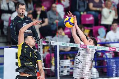 Energetyczne derby dla graczy z Warszawy. Zacięty bój na Torwarze [WIDEO]